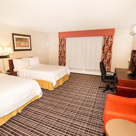 Holiday Inn Express Red Deer By Ihg Exterior photo