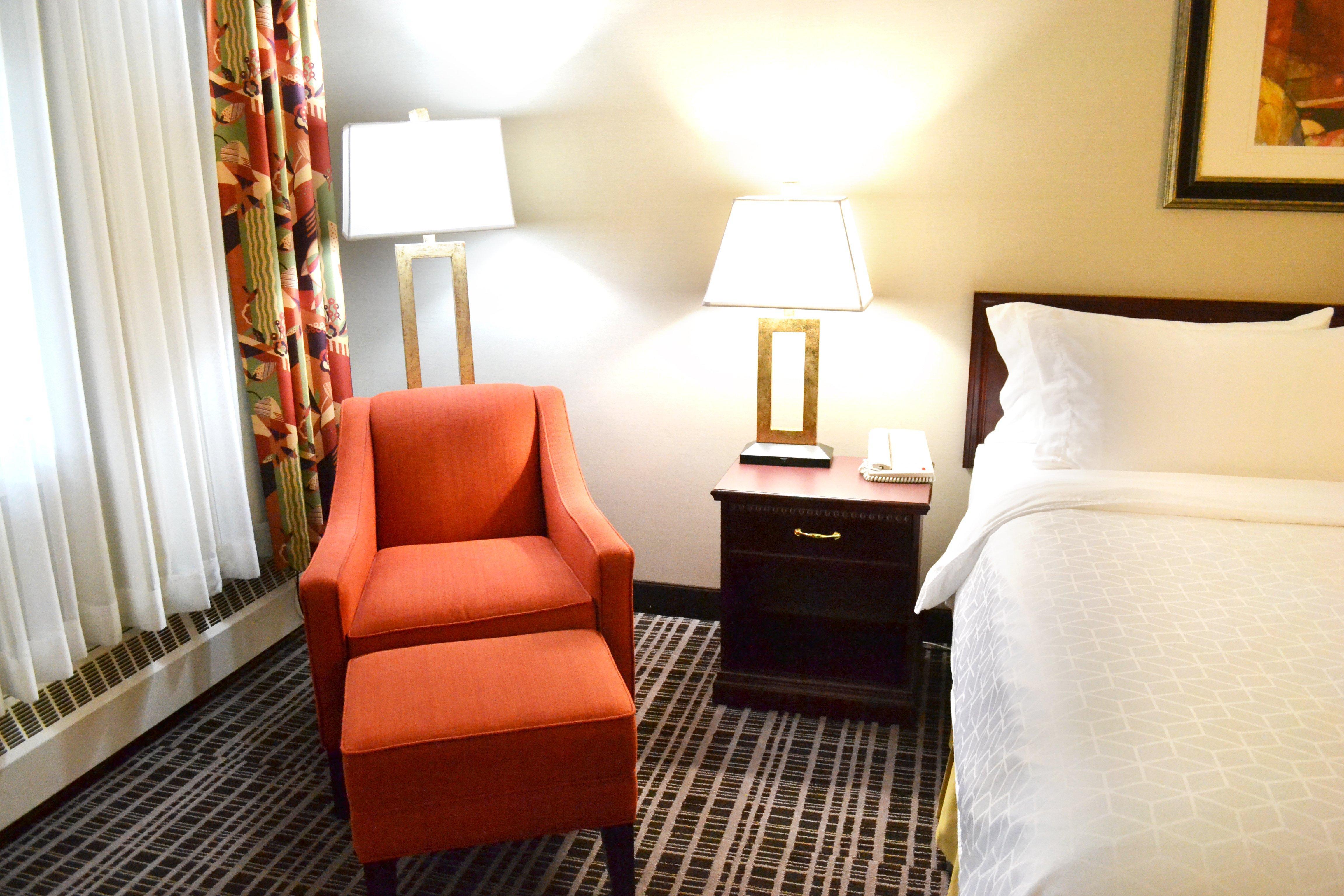 Holiday Inn Express Red Deer By Ihg Exterior photo