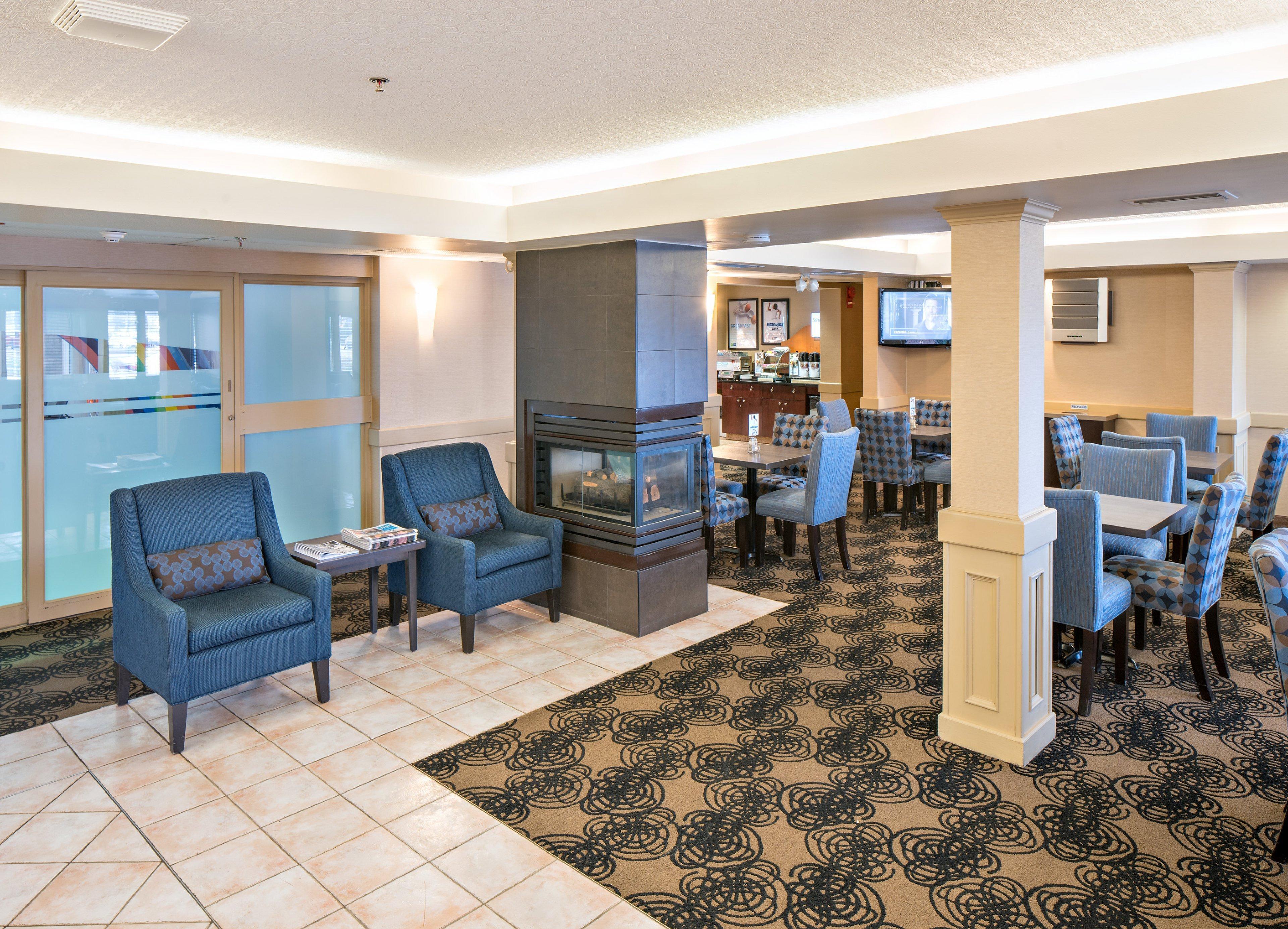 Holiday Inn Express Red Deer By Ihg Exterior photo