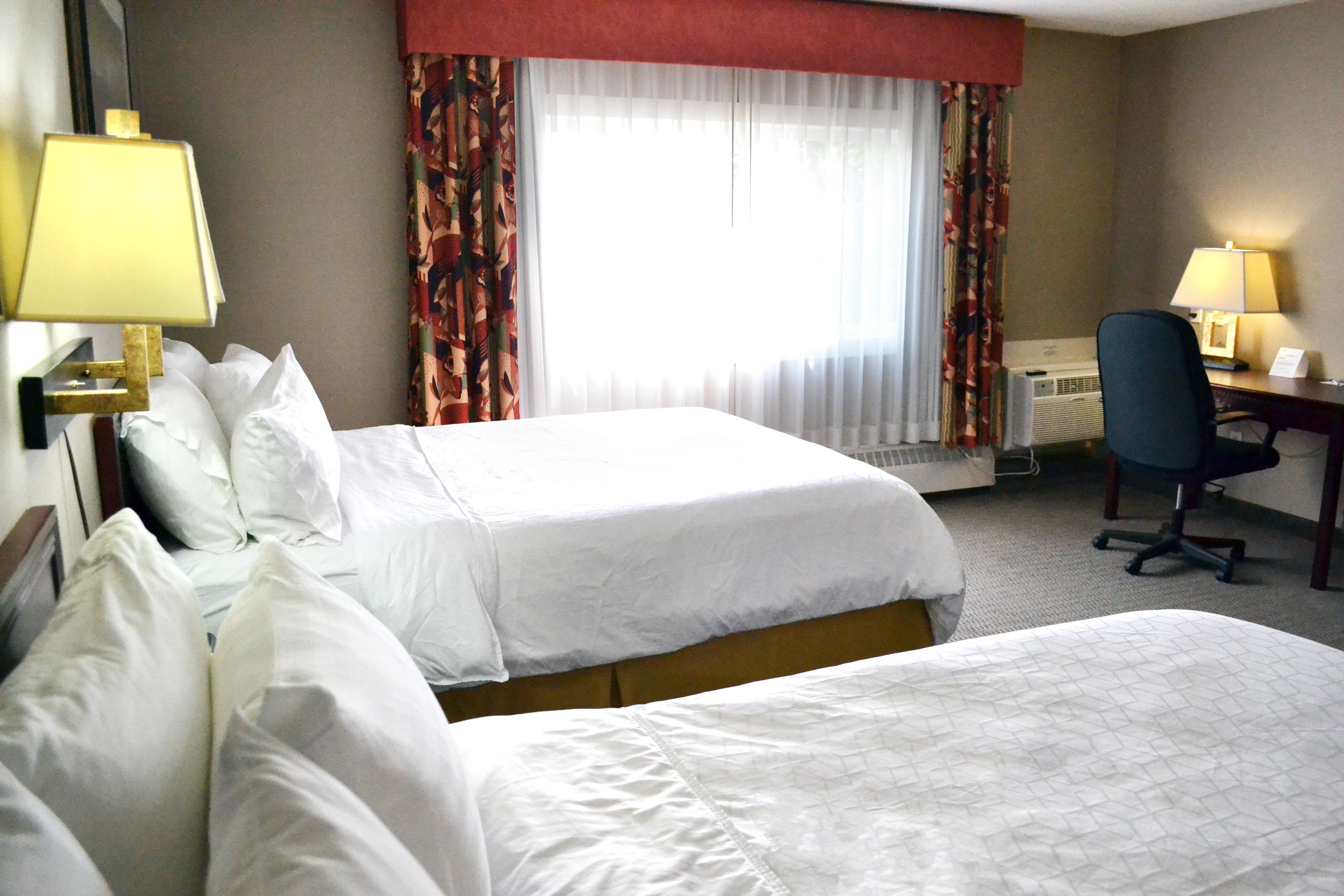 Holiday Inn Express Red Deer By Ihg Exterior photo