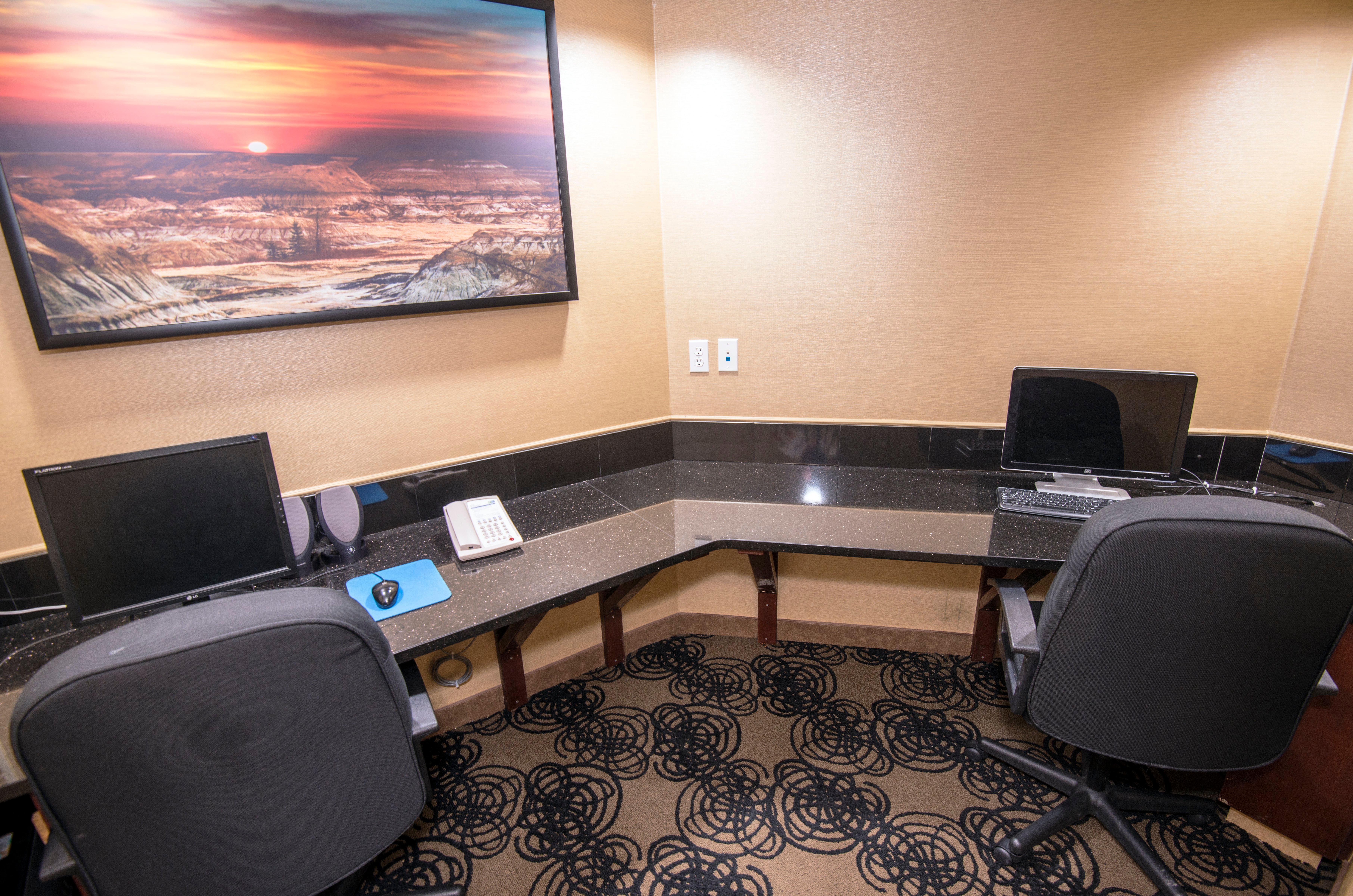 Holiday Inn Express Red Deer By Ihg Exterior photo