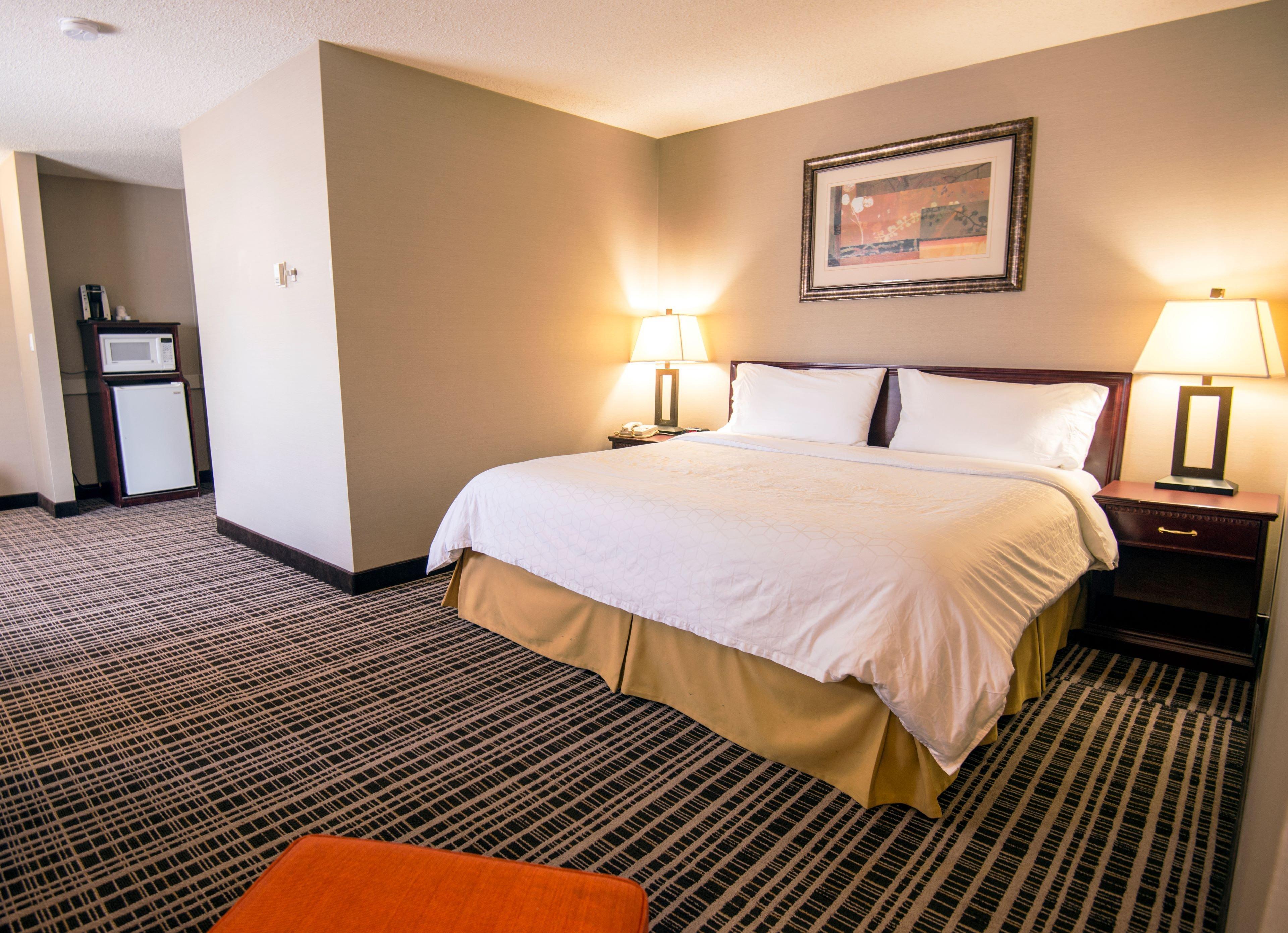 Holiday Inn Express Red Deer By Ihg Exterior photo