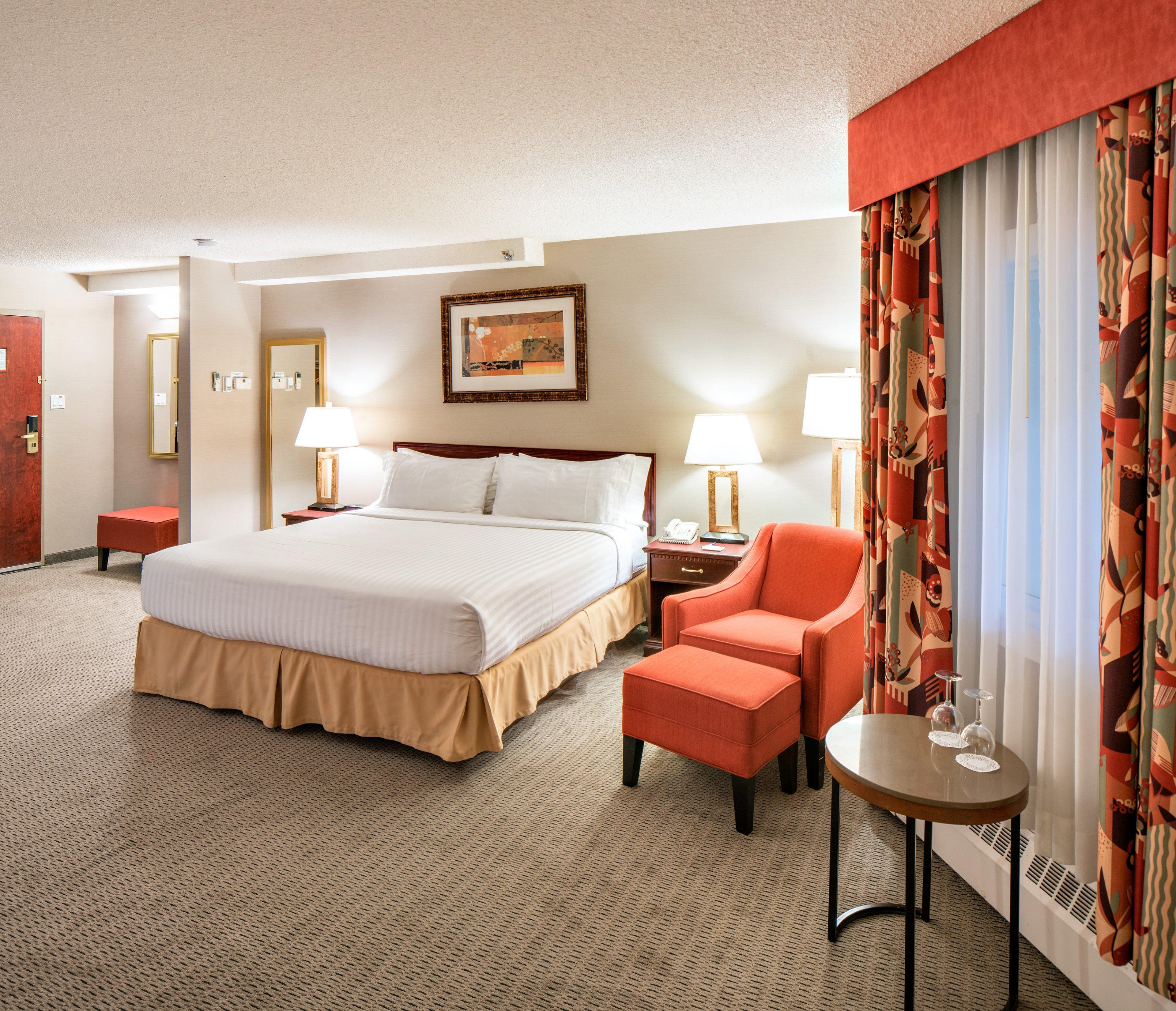 Holiday Inn Express Red Deer By Ihg Exterior photo