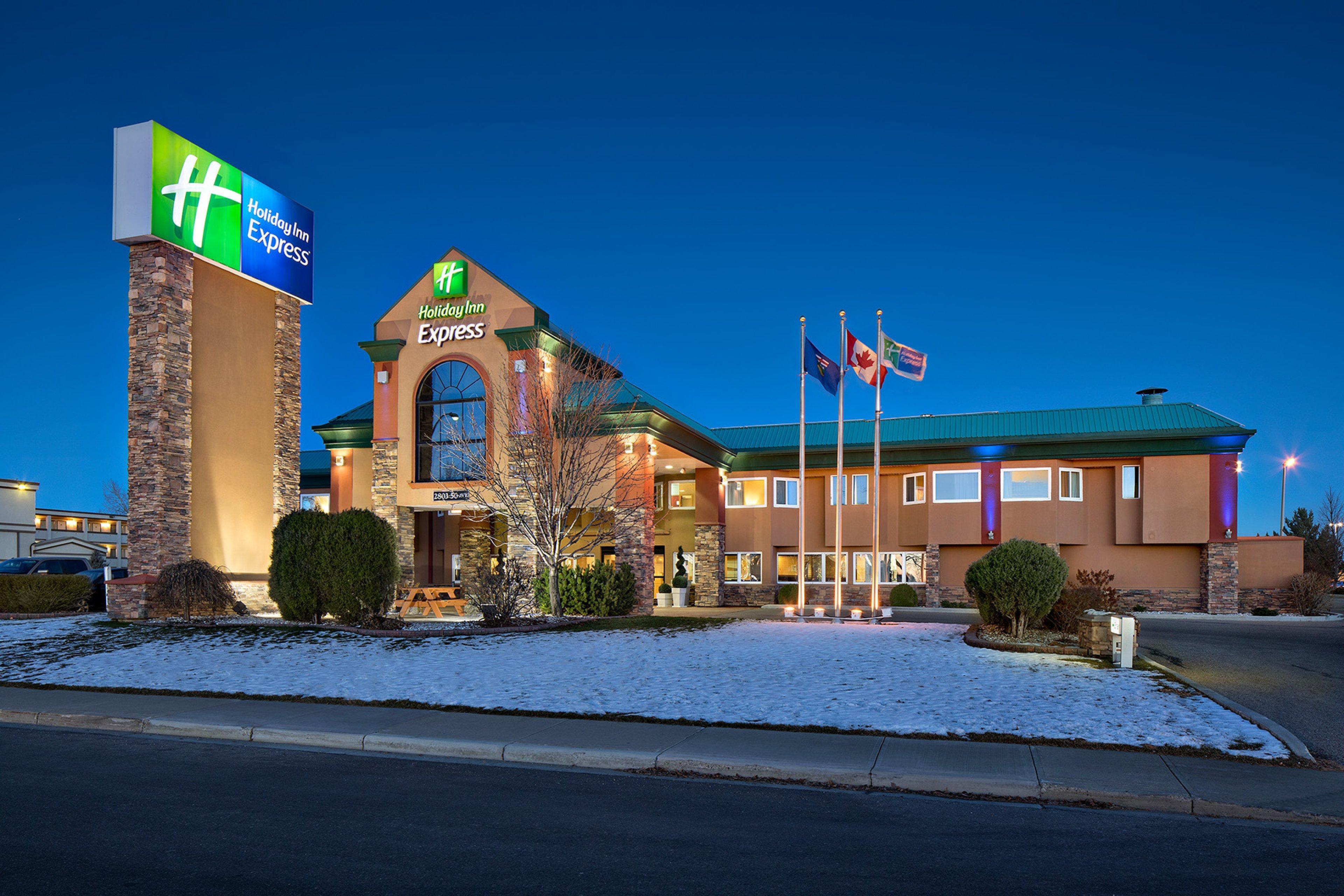 Holiday Inn Express Red Deer By Ihg Exterior photo